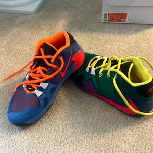 Giannis Nike Youth Sneakers size 5.5 Brand New!!